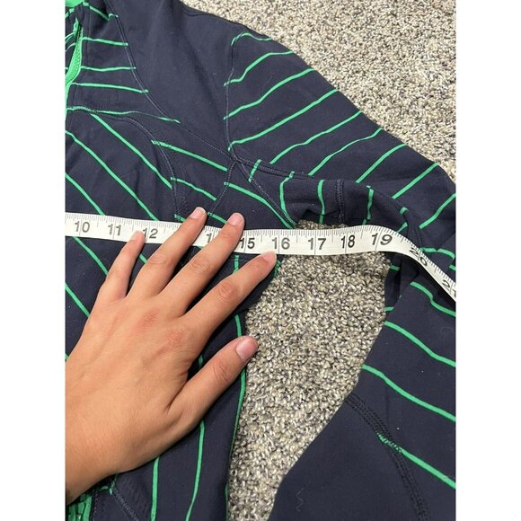 Lululemon Forme Jacket *Cuffins Slalom Stripe Inkwell Size 4 EUC - Picture 4 of 4